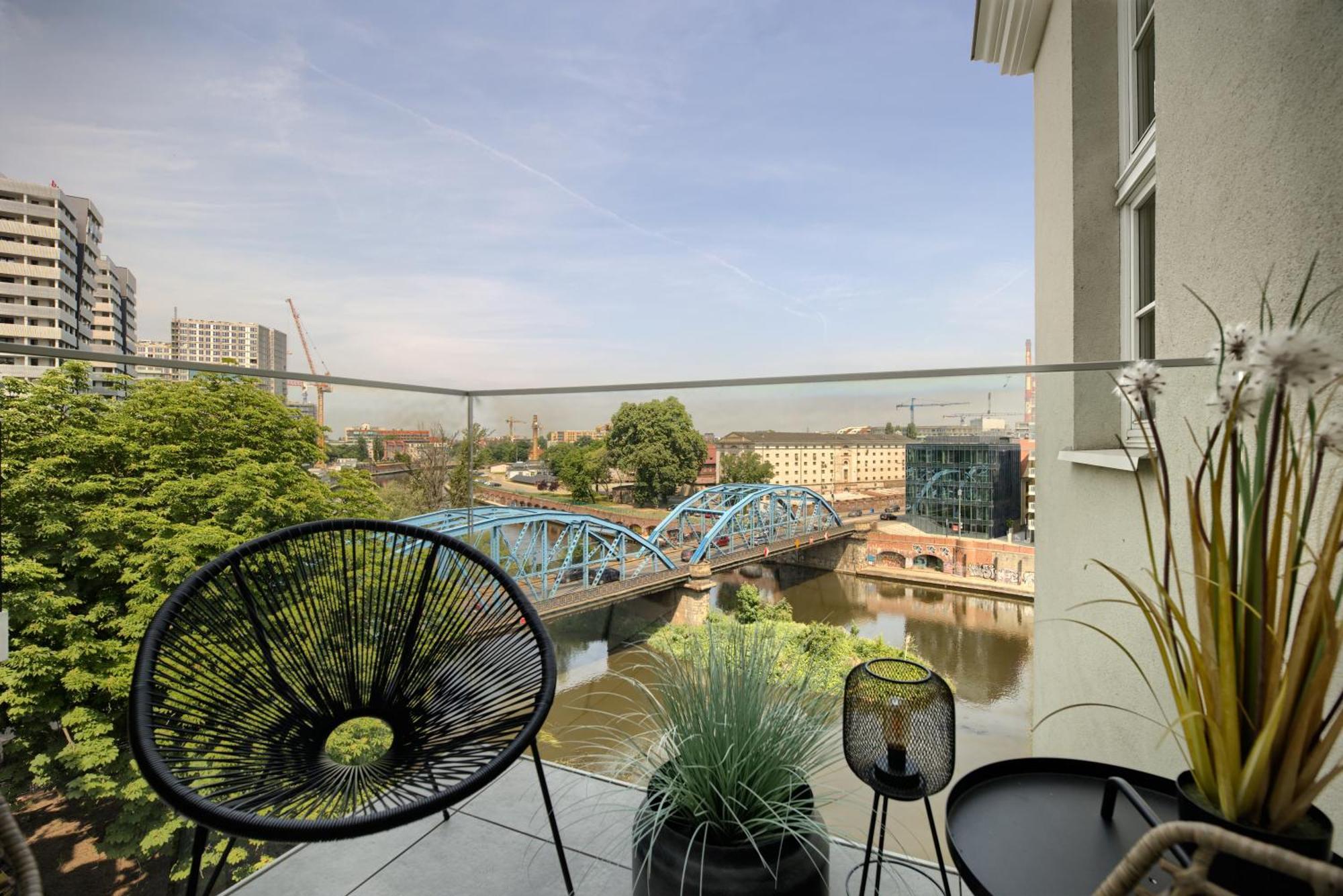Aboutartapartments - By The River Wroclaw Exterior photo