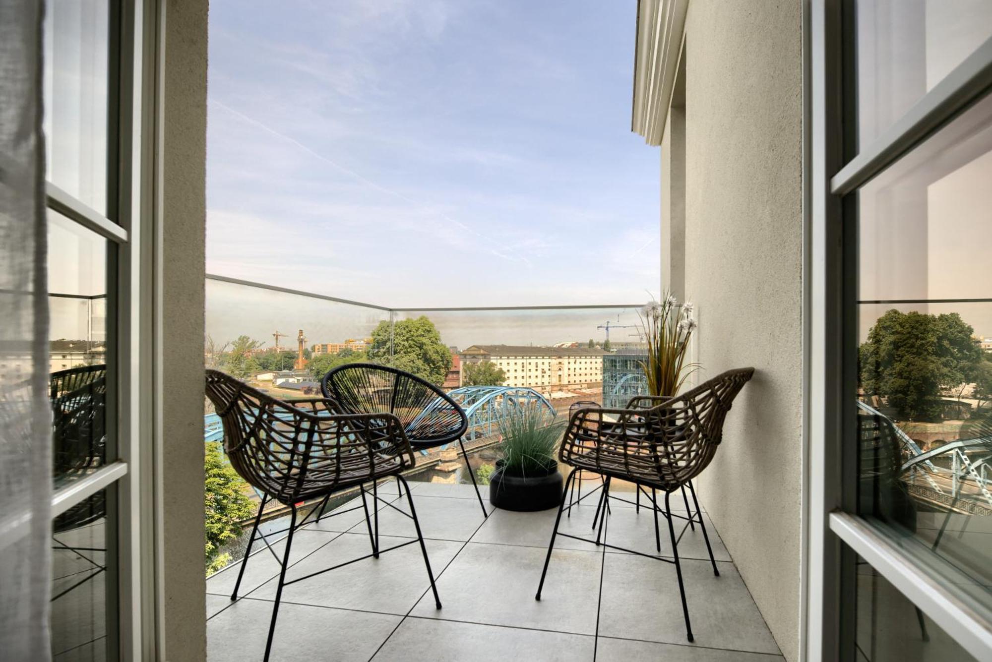 Aboutartapartments - By The River Wroclaw Room photo
