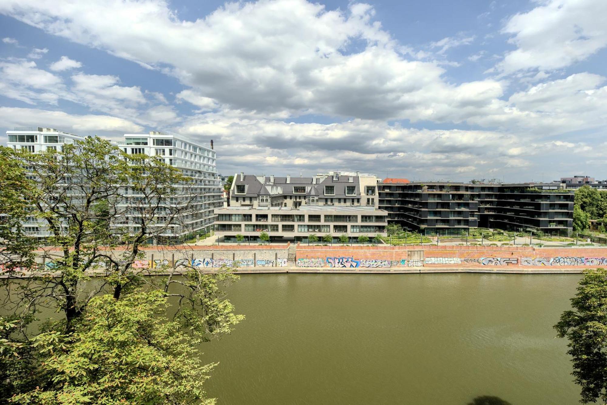 Aboutartapartments - By The River Wroclaw Exterior photo